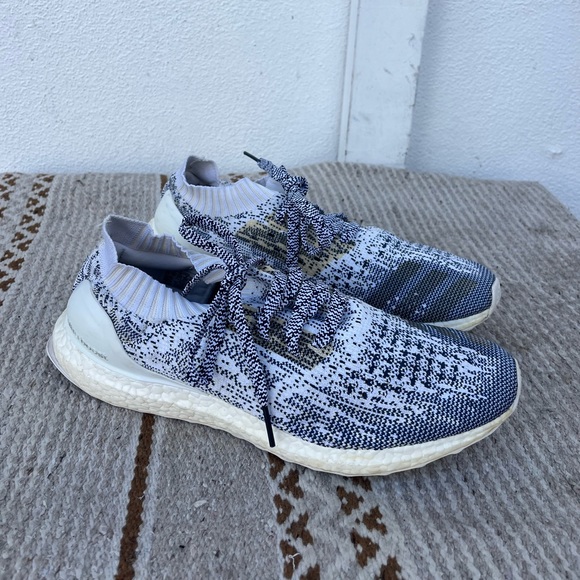 Men's Rare Adidas Ultra Boost Uncaged "Non Dyed White Oreo" Shoes (10.5 US) - Picture 1 of 7